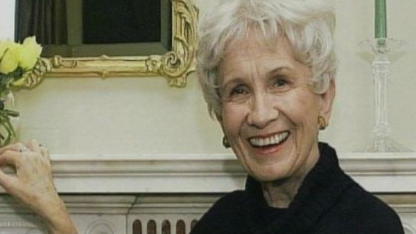 Alice Munro wins Nobel Prize for Literature