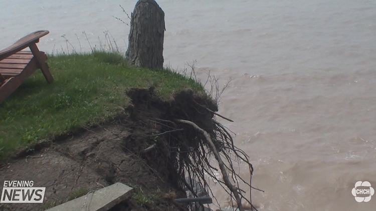 Lakefront Dunnville Residents Have Been Told To Abandon Their