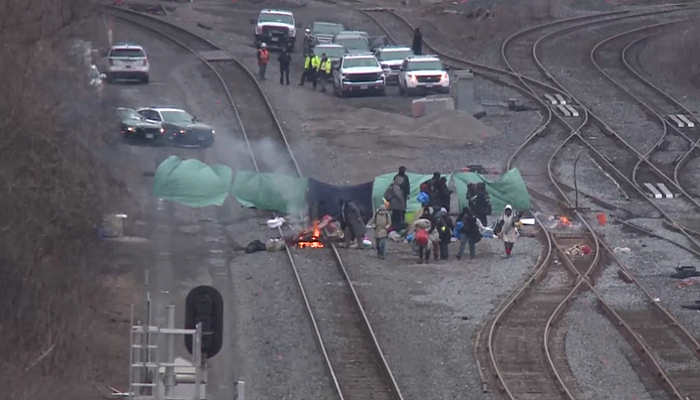 4 People Arrested In Hamilton Railway Blockade Chch 9020