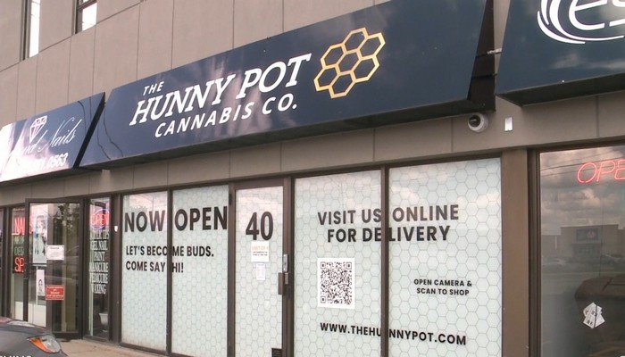 Province ends pot shop deliveries and curbside pickup