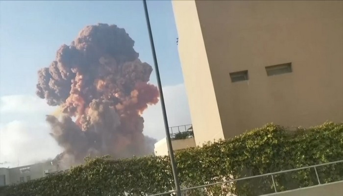 Huge explosion rocks Beirut with widespread damage