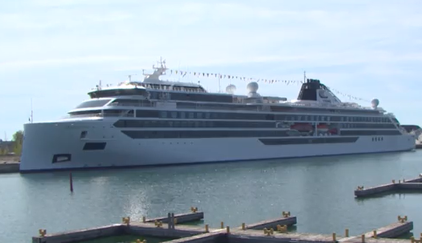 viking cruise ship port colborne